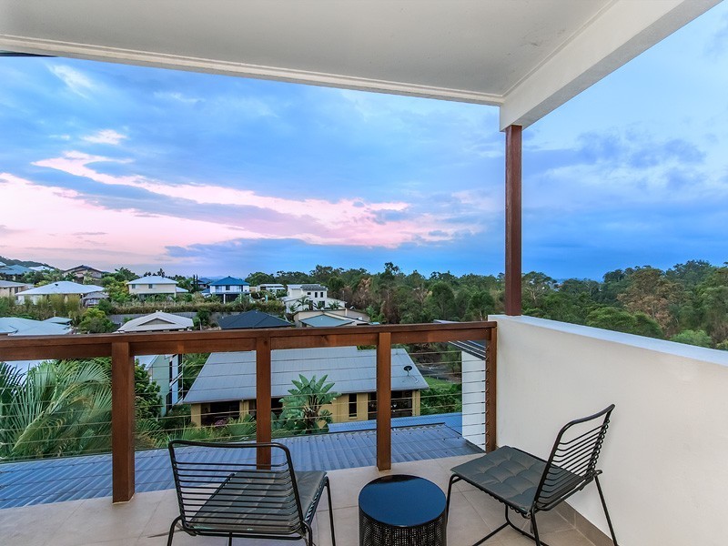 15 Barton Street, Reedy Creek QLD 4227