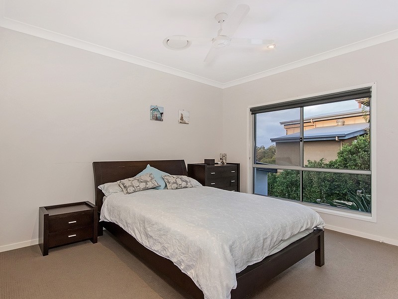 15 Barton Street, Reedy Creek QLD 4227