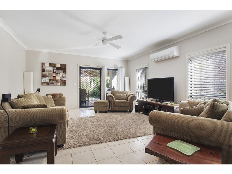 10 Nepean Court, Varsity Lakes QLD 4227