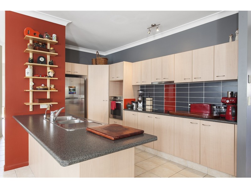 10 Nepean Court, Varsity Lakes QLD 4227