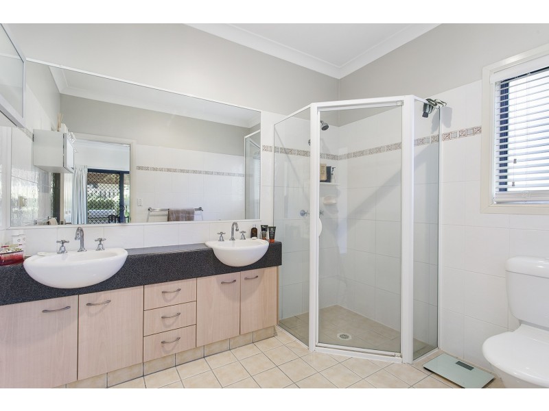 10 Nepean Court, Varsity Lakes QLD 4227