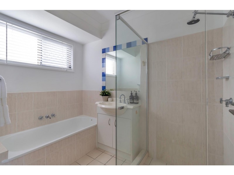 29 Seafoam Close, Varsity Lakes QLD 4227