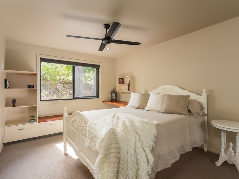 5 Tahlia Court, Bonogin QLD 4213