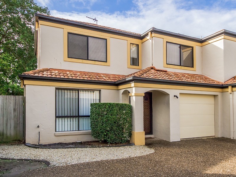 3/127 Eugaree Street, Southport QLD 4215