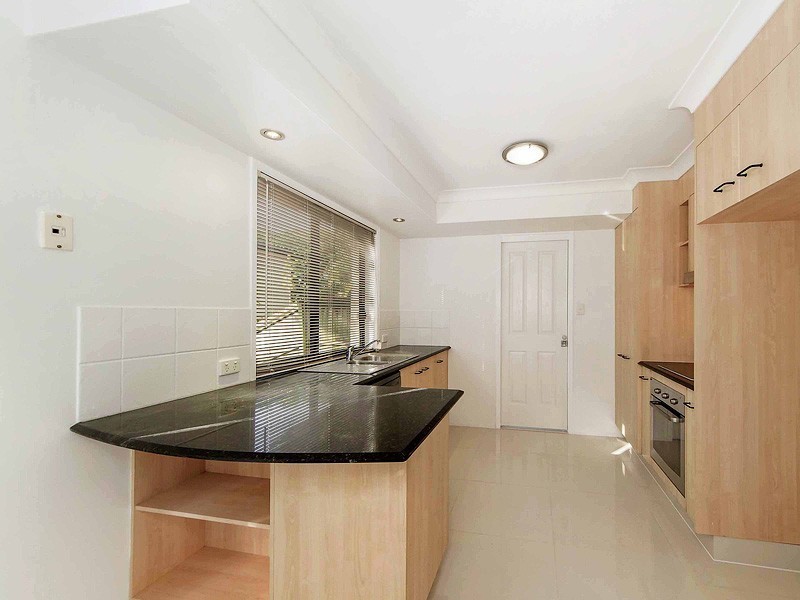 3/127 Eugaree Street, Southport QLD 4215