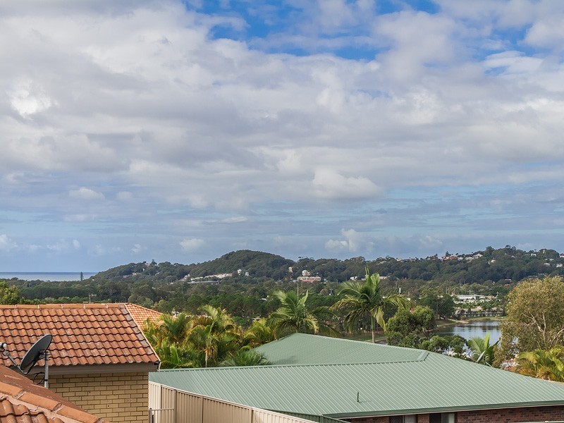 26 Swanbourne Way, Elanora QLD 4221