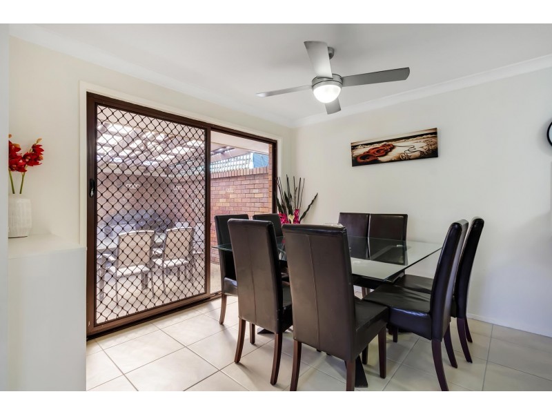 2/7 Flora Close, Burleigh Waters QLD 4220
