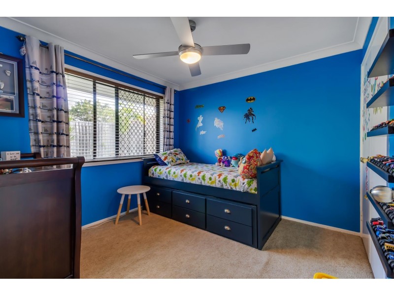 2/7 Flora Close, Burleigh Waters QLD 4220