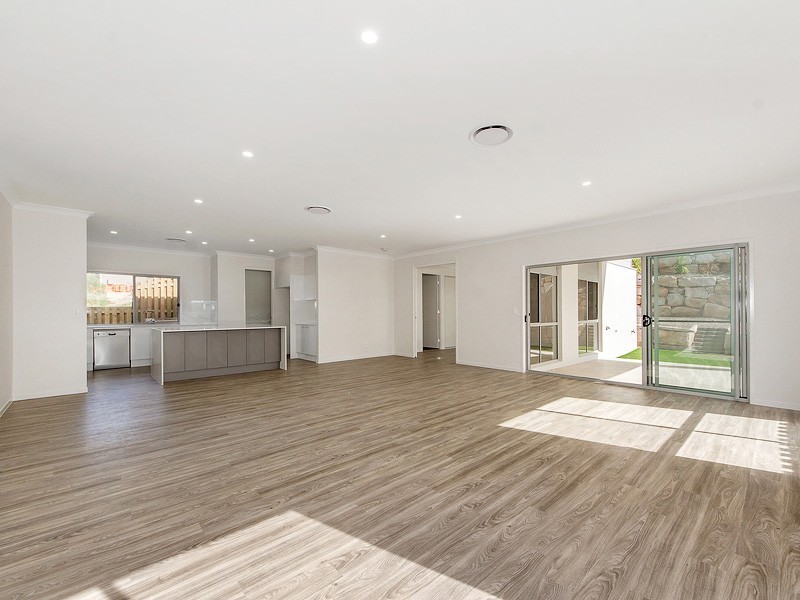3 Greenview Place, Reedy Creek QLD 4227