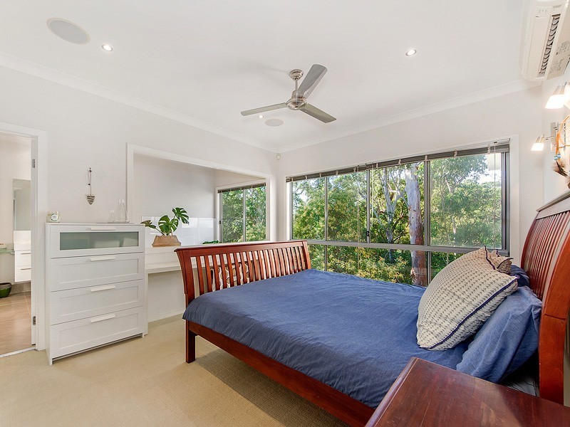 7-9 Calcita Avenue, Elanora QLD 4221