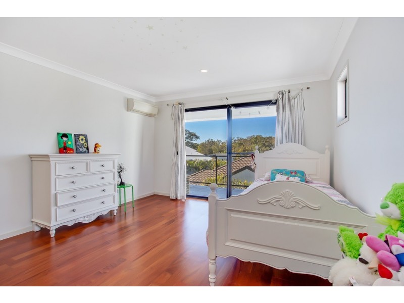 63 Azzurra Drive, Varsity Lakes QLD 4227