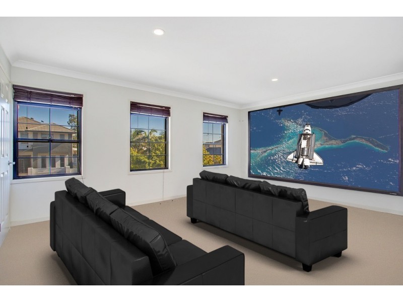 63 Azzurra Drive, Varsity Lakes QLD 4227