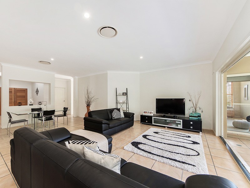 26 Callicarpa Street, Reedy Creek QLD 4227