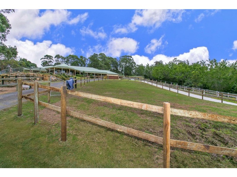 539 Bonogin Road, Bonogin QLD 4213