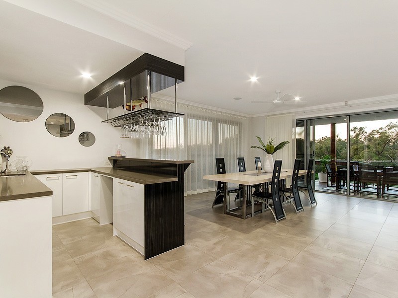 22 Panorama Drive, Reedy Creek QLD 4227