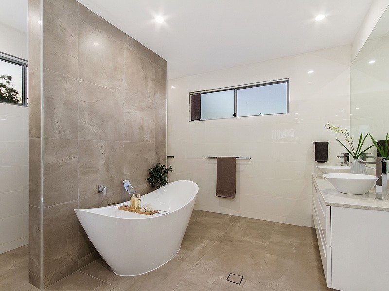 22 Panorama Drive, Reedy Creek QLD 4227