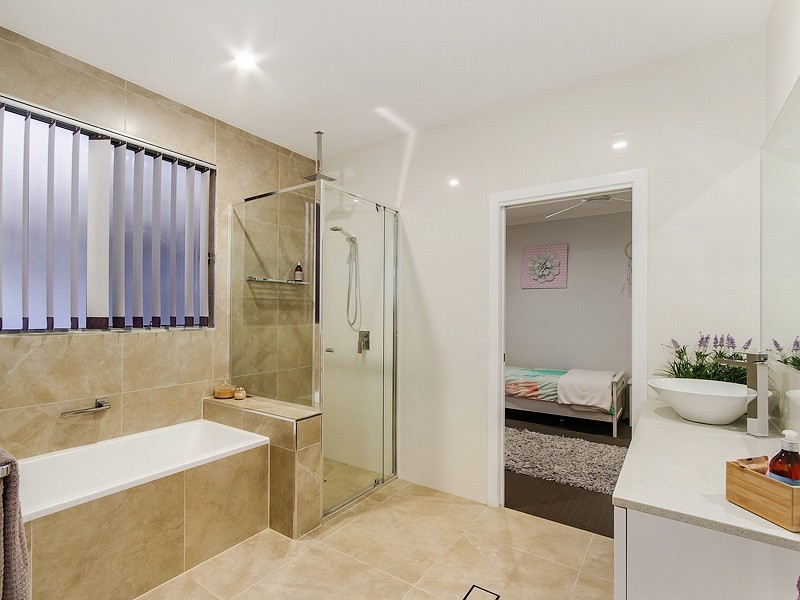 22 Panorama Drive, Reedy Creek QLD 4227