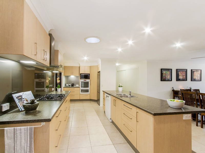 27 Monday Drive, Tallebudgera Valley QLD 4228