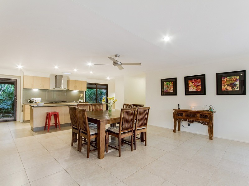 27 Monday Drive, Tallebudgera Valley QLD 4228