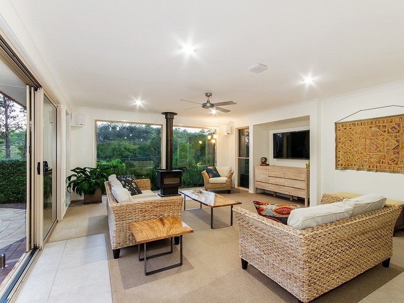 27 Monday Drive, Tallebudgera Valley QLD 4228