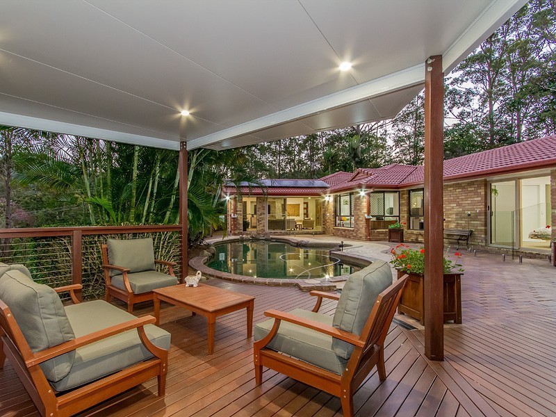 27 Monday Drive, Tallebudgera Valley QLD 4228