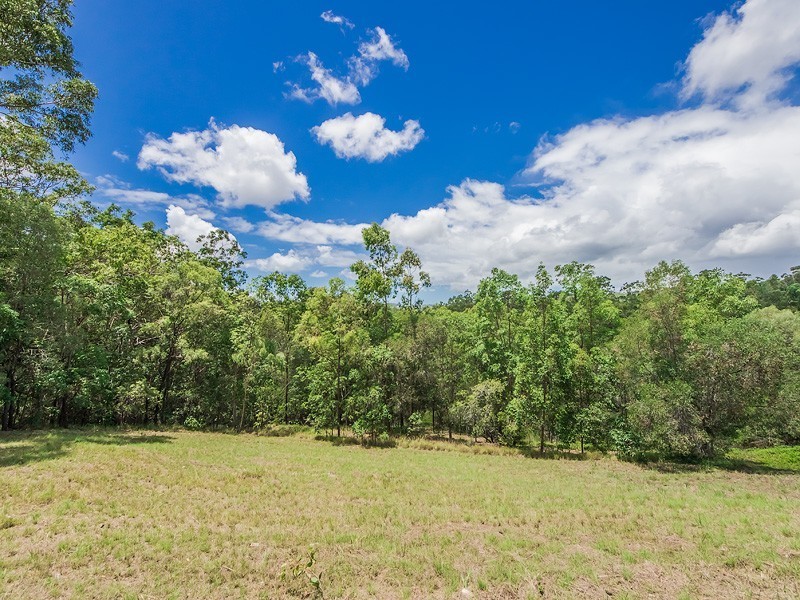 6 Akama Court, Mudgeeraba QLD 4213