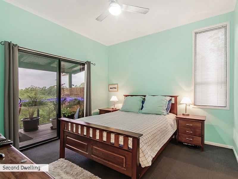 6 Akama Court, Mudgeeraba QLD 4213