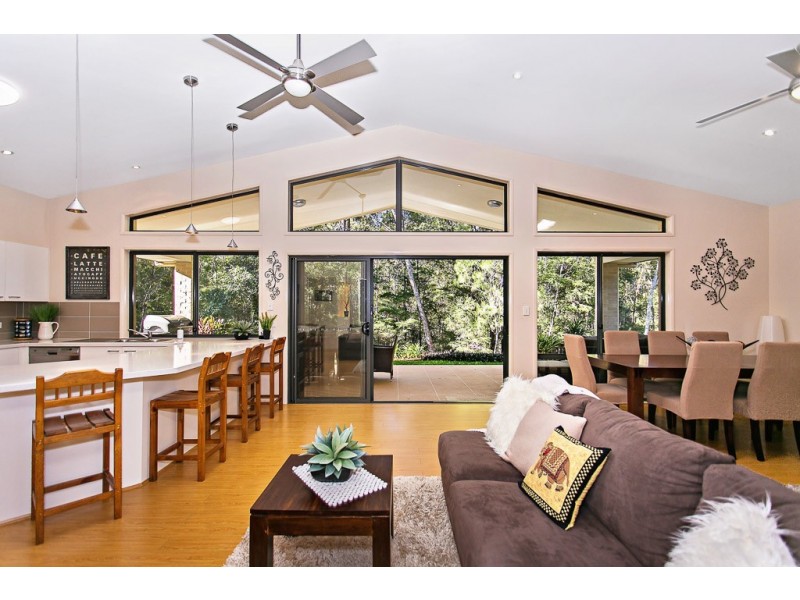 32 Canopy Drive, Bonogin QLD 4213