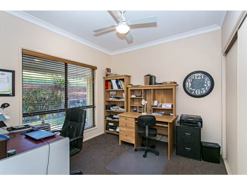 32 Canopy Drive, Bonogin QLD 4213