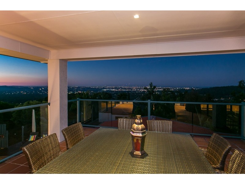 124 Strawberry Road, Bonogin QLD 4213