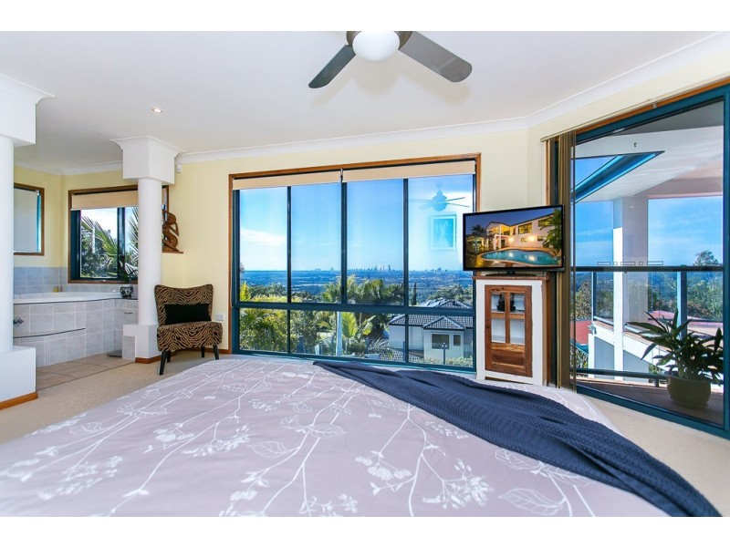 124 Strawberry Road, Bonogin QLD 4213