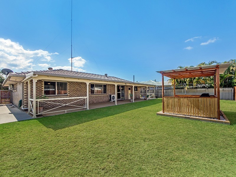 2 Illaroo Street, Palm Beach QLD 4221