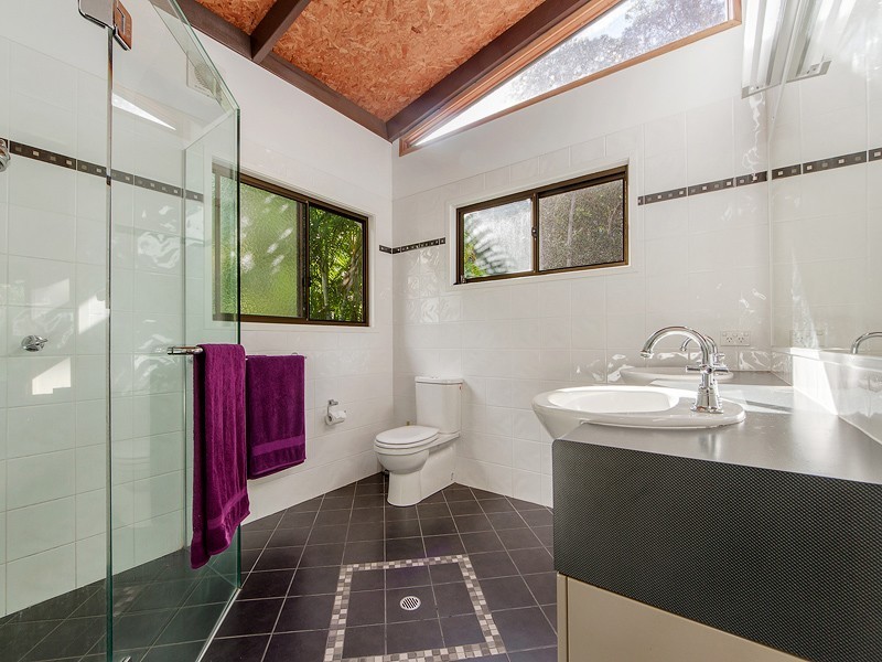 87 Wallaby Drive, Mudgeeraba QLD 4213