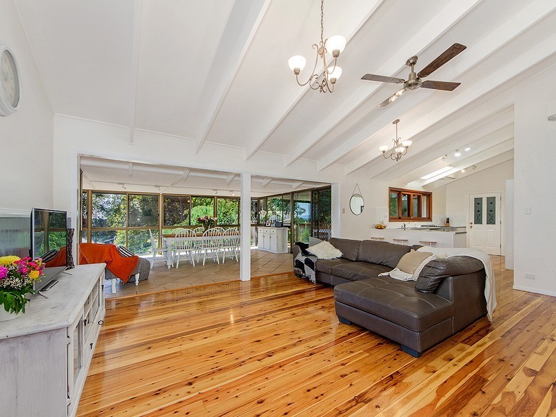 10 Timbertop Mead, Burleigh Heads QLD 4220