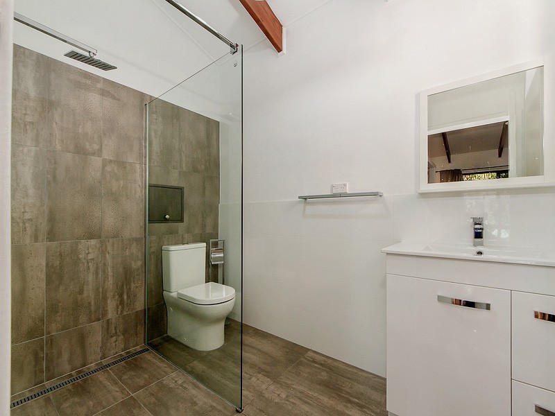 10 Timbertop Mead, Burleigh Heads QLD 4220