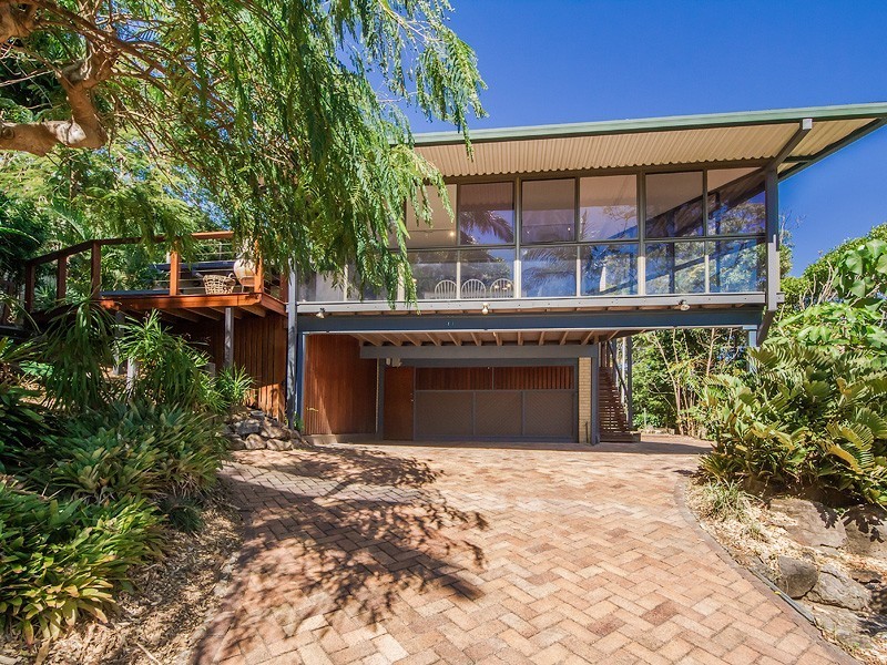10 Timbertop Mead, Burleigh Heads QLD 4220