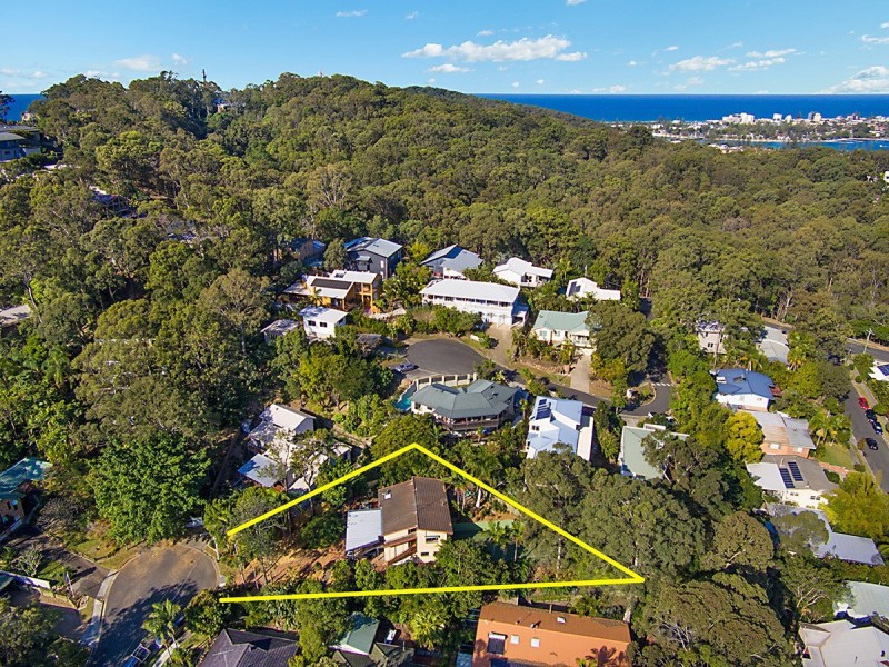 10 Timbertop Mead, Burleigh Heads QLD 4220