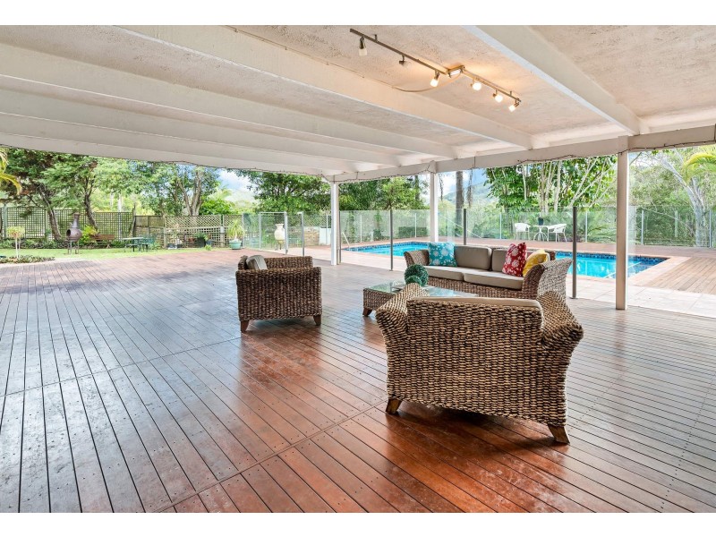 47 Bonogin Road, Mudgeeraba QLD 4213