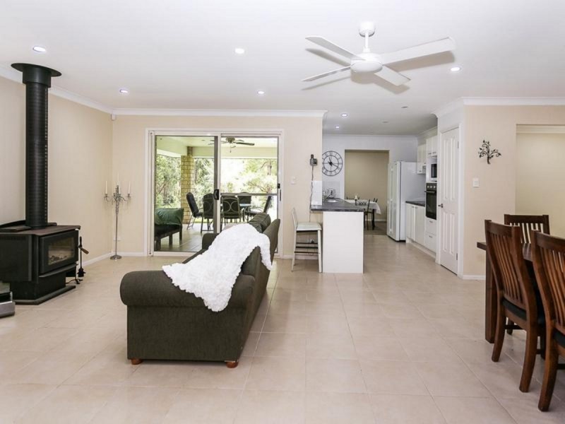 31 Tanaka Avenue, Bonogin QLD 4213