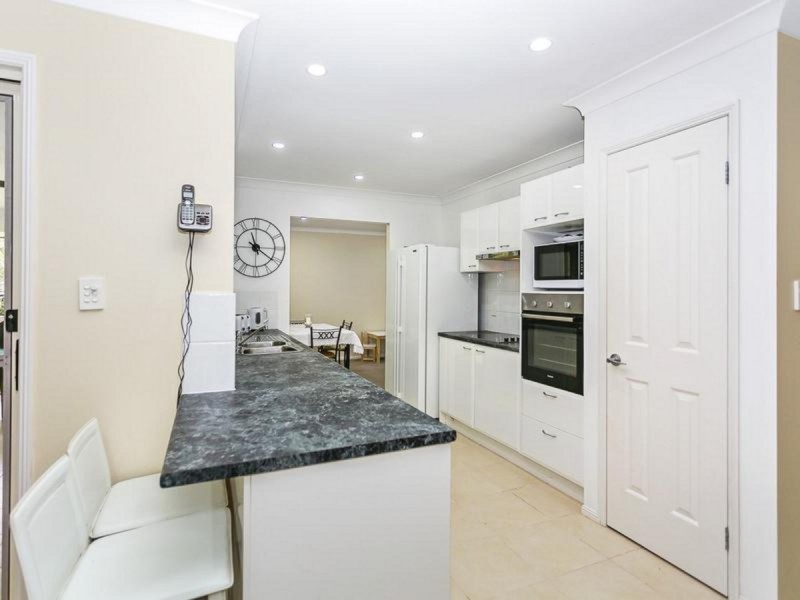 31 Tanaka Avenue, Bonogin QLD 4213