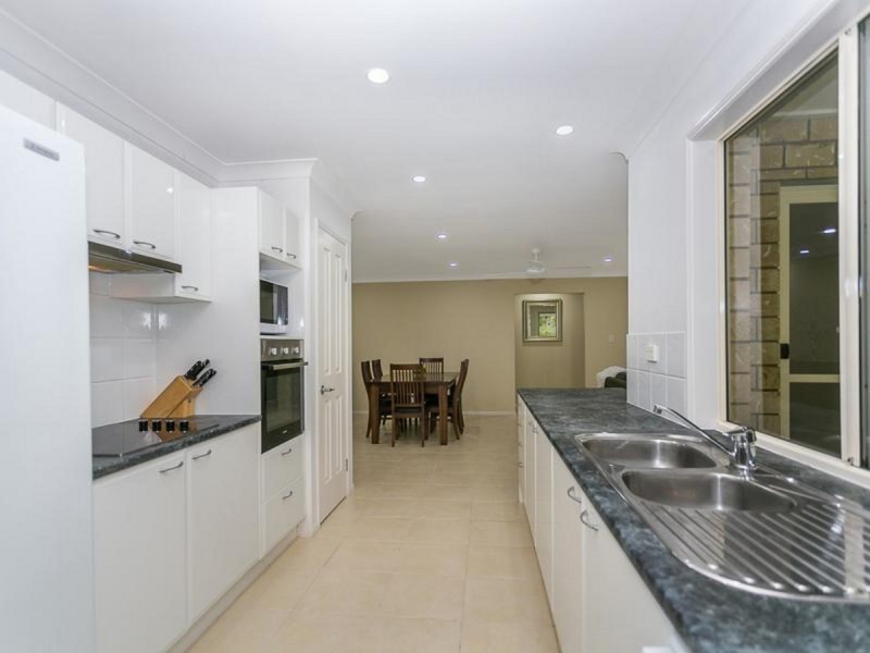 31 Tanaka Avenue, Bonogin QLD 4213