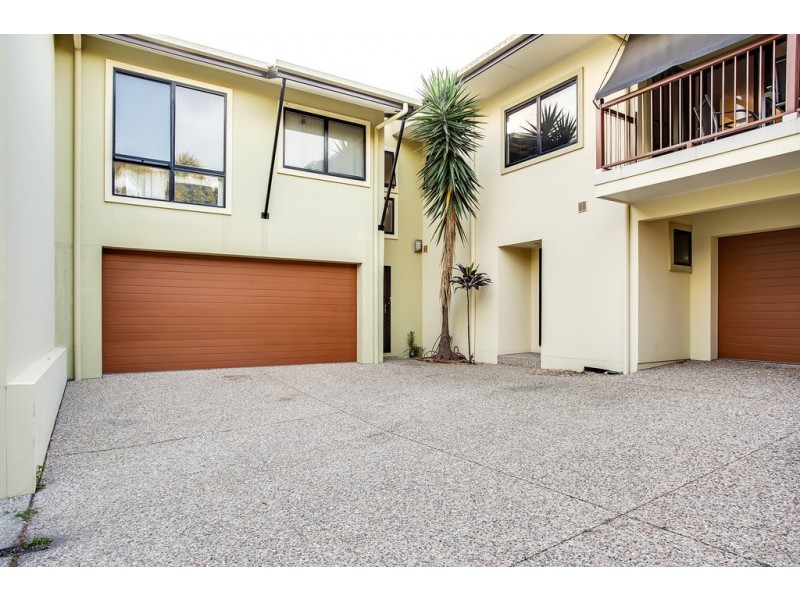 2/119 Minnie Street, Southport QLD 4215
