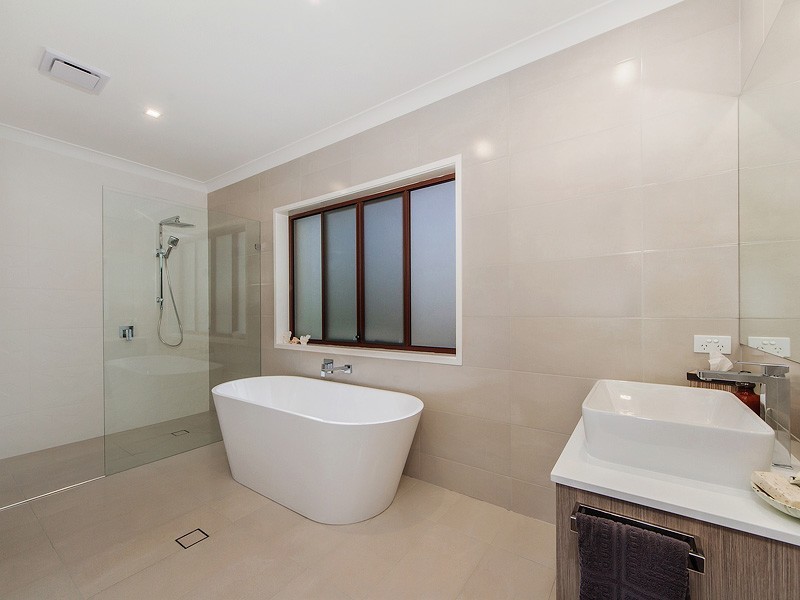 40 Panorama Drive, Reedy Creek QLD 4227