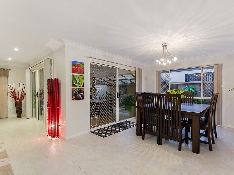 12 Frog Rock Crescent, Reedy Creek QLD 4227