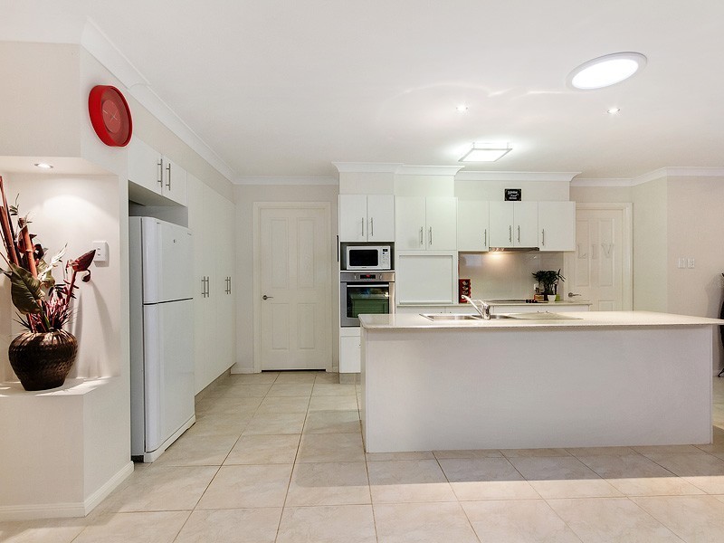 12 Frog Rock Crescent, Reedy Creek QLD 4227