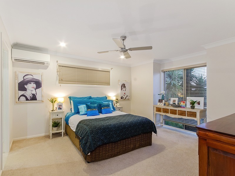 12 Frog Rock Crescent, Reedy Creek QLD 4227