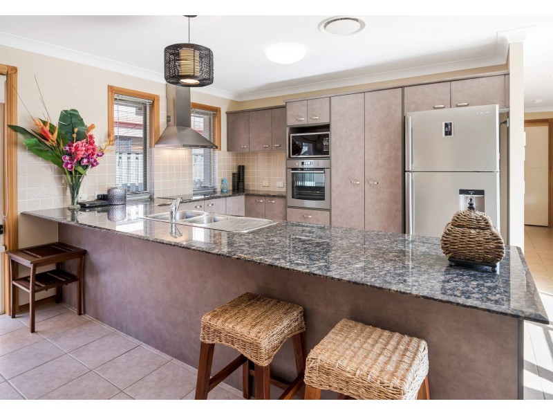 8B Leopardwood Circuit, Robina QLD 4226