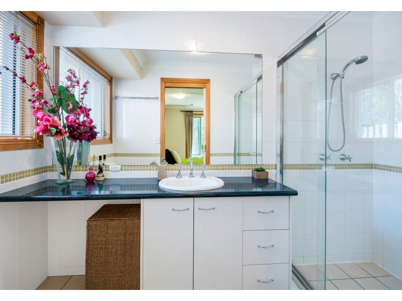 8B Leopardwood Circuit, Robina QLD 4226