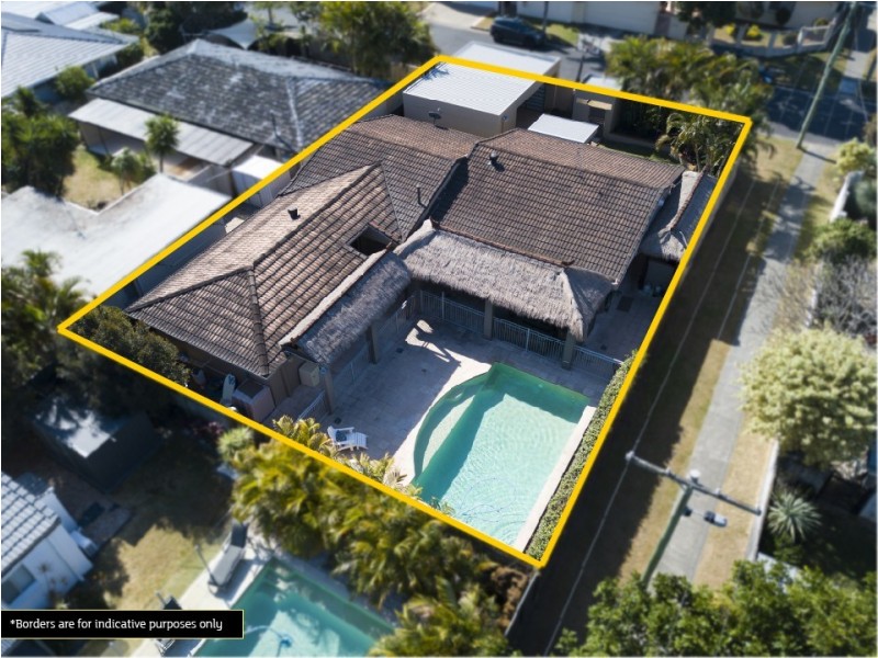 13 Boongala Road, Broadbeach Waters QLD 4218