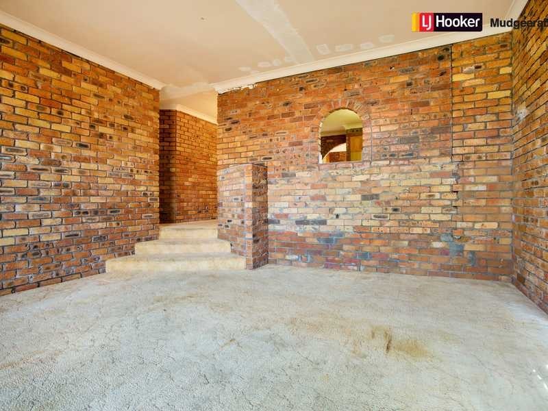 16 Mataranka Drive, Worongary QLD 4213